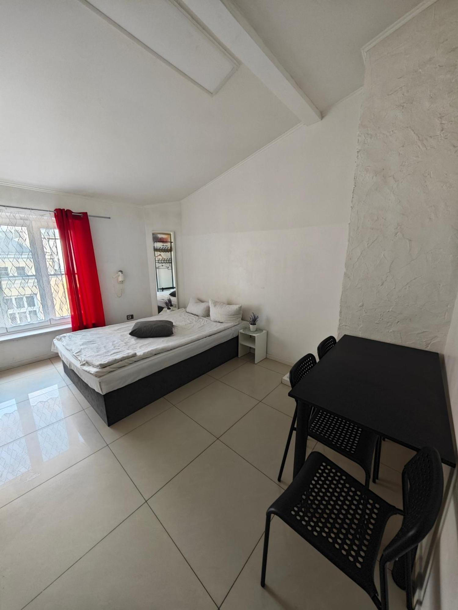 Apartamenty Wilcza - City Center วอร์ซอ ห้อง รูปภาพ